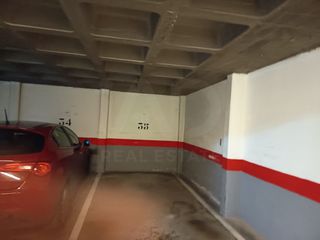 Aparcament cotxe a Calle de Santa Casilda 2