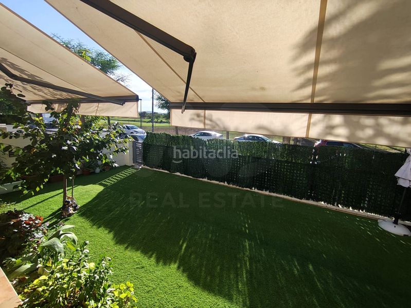 Foto aa513bd9-4467-42a1-927b-c0a0c2e3c13c. Pis amb piscina a San Jorge