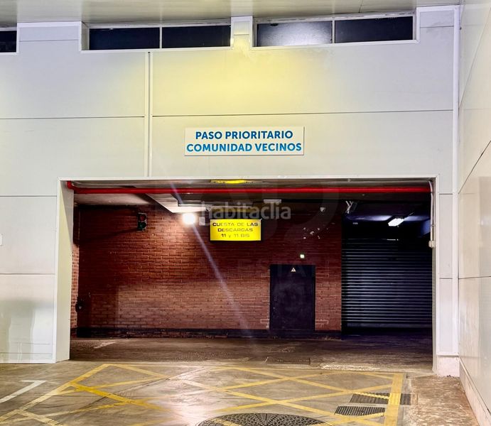 Foto 07e62e6b-1fda-40d1-8778-4fd869020fae. Aparcament cotxe a Palacio Madrid