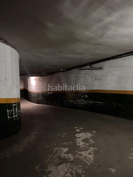 Foto 4dbfbe82-e621-46d8-923e-bfe153693362. Aparcament cotxe a Palacio Madrid