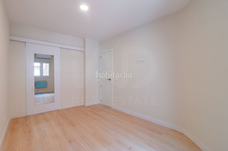 Foto 59583367-2532-49c7-9015-75506a052b74. Piso en Numancia Madrid