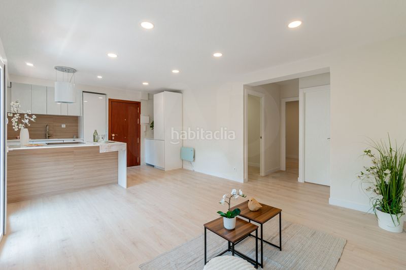 Foto 7099e705-969e-493c-82ff-a551dded1f1d. Piso en Numancia Madrid