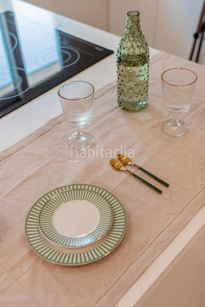 Foto f62581a4-95aa-46b8-a803-101d086018bd. Piso en Numancia Madrid