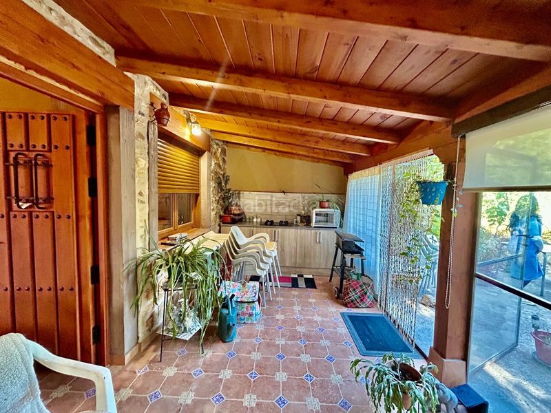 Foto fad8da0b-0f74-4392-8c6e-ea5d898c488a. Casa amb aparcament a Castrocontrigo
