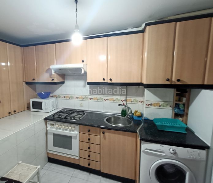 Foto e0de1620-aff3-4880-a5da-ae00e7b82760. Edificio in Sahagún