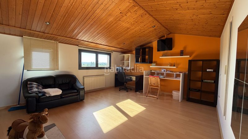 Foto b6f69539-a3fe-43c7-ac84-9ea001704967. Casa amb calefacció aparcament a Juneda