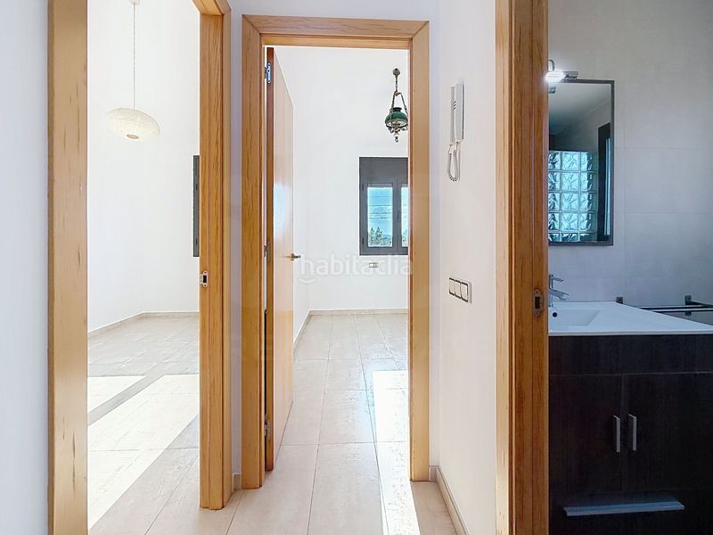 Foto c38d4e0b-3e3a-469b-9987-57c1c58f2e2c. Casa amb calefacció aparcament a Can Palet de Vista Alegre Terrassa