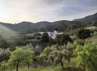 Country house in Sedella