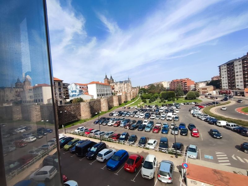 Foto 7cc7d8da-e5f3-48bf-8154-397c3fe21509. Dúplex en Astorga