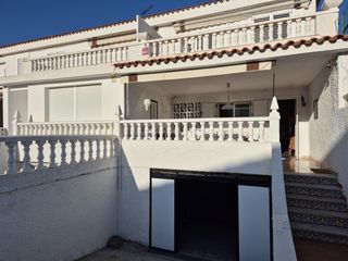 Casa a Calle de la sénia sevilla 77
