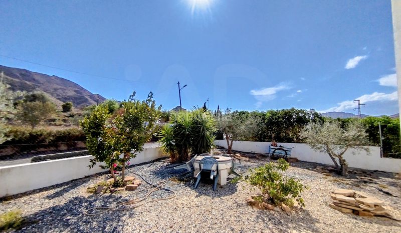 Foto 0c606bed-b251-4cd0-ac54-fd1bdbbe8993. Casa amb aparcament piscina a Sorbas