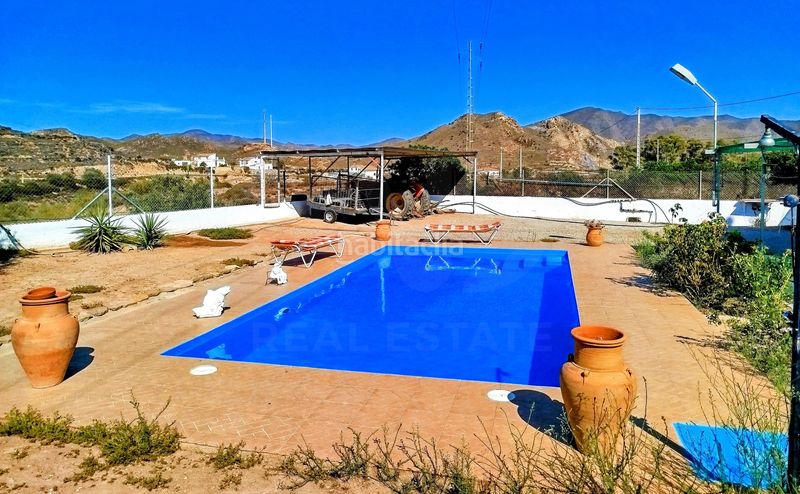 Foto 523c5557-5e1b-45d7-bf36-b6214409a258. Casa amb aparcament piscina a Sorbas