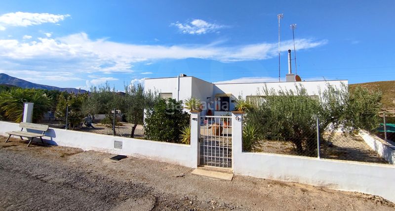 Foto bf189df5-8dc5-4429-bb38-93e0cdde526b. Casa amb aparcament piscina a Sorbas