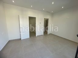 Foto 8c4fc0d1-fc03-400a-8129-f059c8737150. Casa aparellada amb calefacció piscina a Almoradí