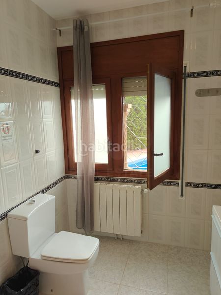 Foto a95a5c68-4bde-4756-8259-d7f718e9ff6e. Casa amb calefacció aparcament piscina a Centre Miami Platja