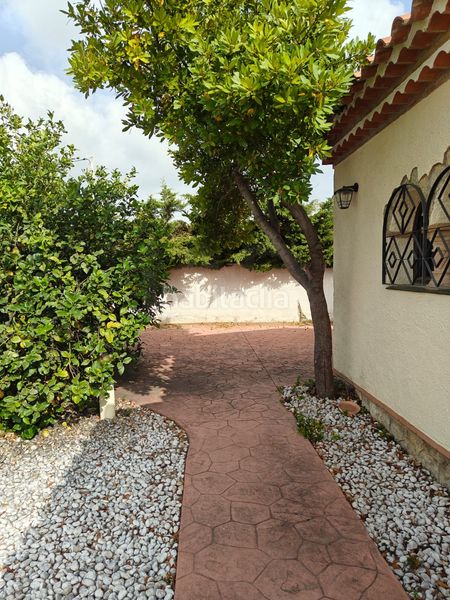 Foto b3558907-4864-4bae-a463-304aeb3f7094. Casa amb calefacció aparcament piscina a Centre Miami Platja
