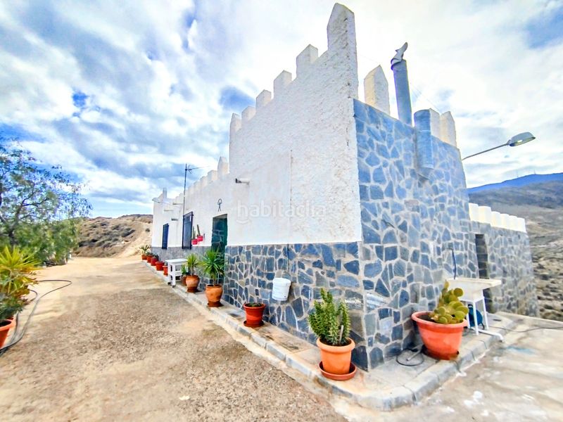Foto 0a440dd7-6636-4d65-9a9b-db3e08883934. Casa amb piscina a Tabernas