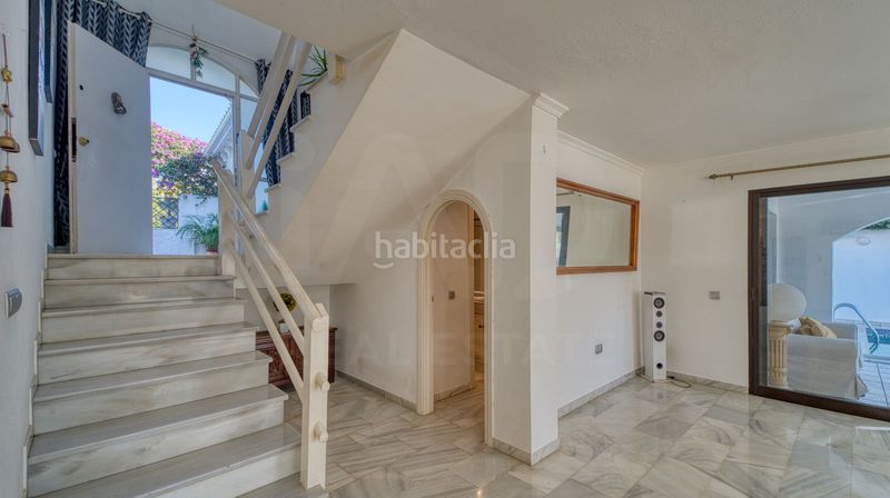 Foto 808a2ca8-9629-475f-a6b8-0944eeb648d5. Casa amb calefacció aparcament piscina a Los Naranjos Marbella