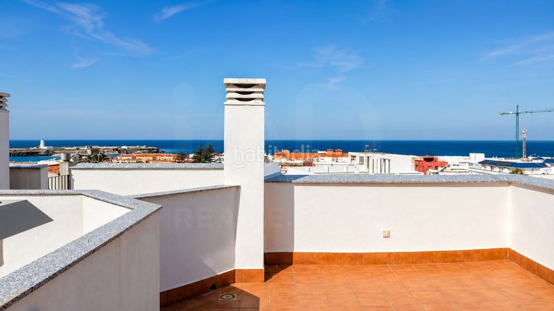 Foto deb77d35-529a-42bd-9756-442d830d9b95. Àtic amb aparcament a Tarifa ciudad Tarifa