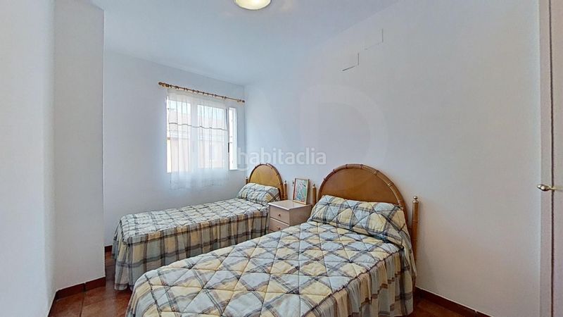Foto 2ba59308-9ddc-4989-8293-d0e395113d07. Casa aparellada amb aparcament a Moncófar Playa Moncofa