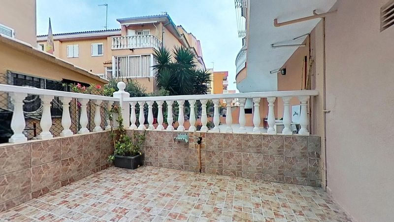Foto 61ae66d4-62a8-4928-a4dd-19fd0c59601c. Casa aparellada amb aparcament a Moncófar Playa Moncofa