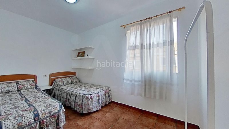 Foto c2a5baf9-e420-4925-84b0-4c7acbaa6cf1. Casa aparellada amb aparcament a Moncófar Playa Moncofa