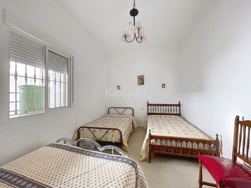 Foto d1e52354-61e4-4009-9eb0-b330e2617a95. Casa aparellada a Teba