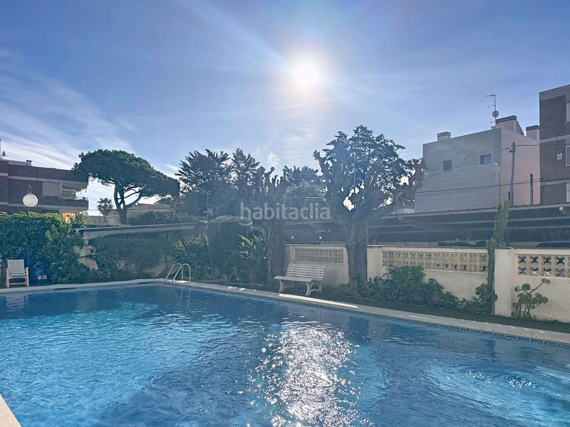 Foto e0c552f5-696c-49bd-a410-8144f512cf97. Pis amb calefacció piscina a Lluminetes Castelldefels