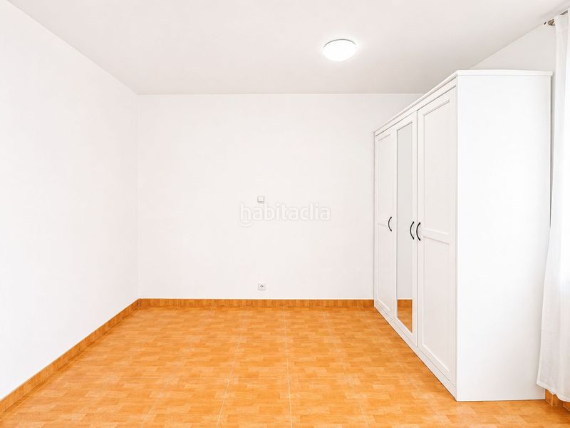 Foto 738a03a6-278a-407b-9108-3801eec6f242. Local comercial a calle daniel de castelao 8 8 a Pasaia