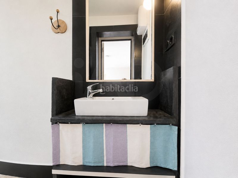 Foto 9a711b85-ad81-499f-a285-c0b0864ab107. Local comercial a calle daniel de castelao 8 8 a Pasaia