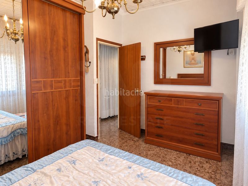 Foto 500c3331-42dc-4f01-94b9-60c3088f44f8. Casa amb aparcament a Sax