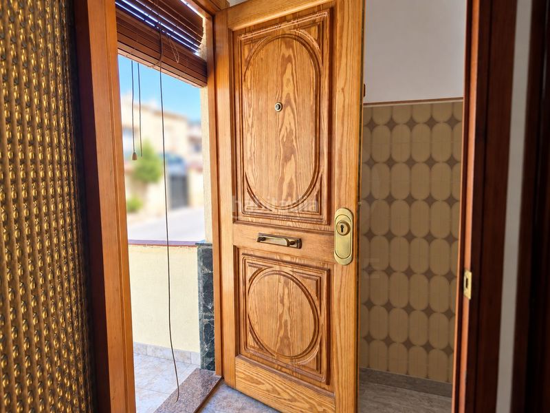 Foto 77a4f3da-5b02-484b-9643-3988abbac663. Casa amb aparcament a Sax