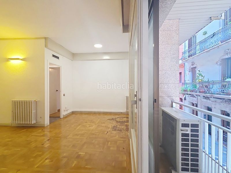 Foto 913d7bd1-e73b-425e-88e8-25c8b1a6bd2d. Pis amb calefacció aparcament a Putget - Farró Barcelona