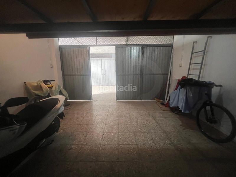 Foto d198d422-0012-494f-a647-5b0d0b43cc26. Aparcament cotxe a Barbate Barbate