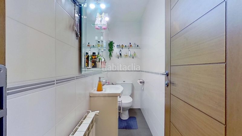 Foto c6b3c298-7250-4b16-bd48-6b06cf0b4b9a. Casa aparellada amb calefacció aparcament a El Tancat-Mas d´en Gual Vendrell (El)