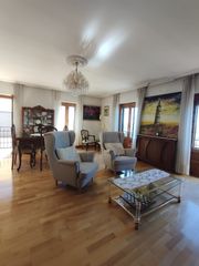 Rent Flat in Calle santa lucia 24 24