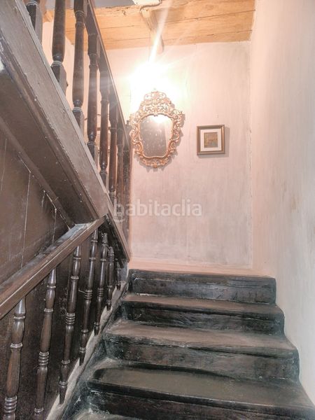Foto a8361d69-b365-4e40-a152-f0a156cf7b45. Masia amb aparcament a Villanubla