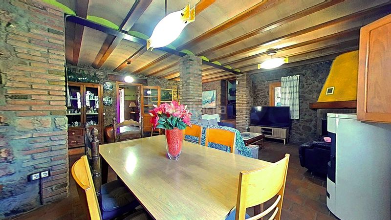 Foto 169a3f26-3422-42b9-b792-088d8f2fc1df. Casa en Montblanc
