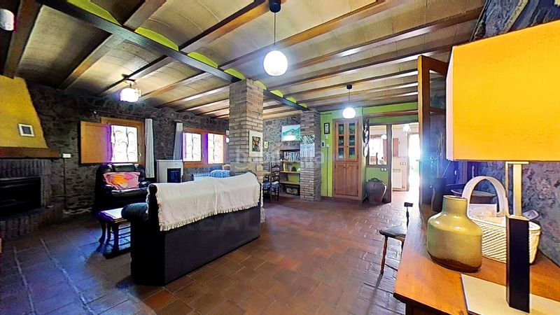 Foto 95f843d2-7d0e-4b92-aee0-765ac4d50a17. Casa en Montblanc