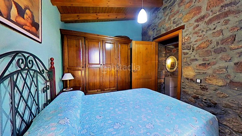 Foto c4e9c9ed-99ba-44ff-9be0-e68c1b47b38f. Casa en Montblanc