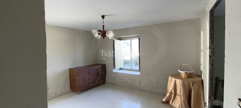 Foto 0da553f4-8533-40bb-9232-07e71fdd12d4. Casa aparellada a Neda