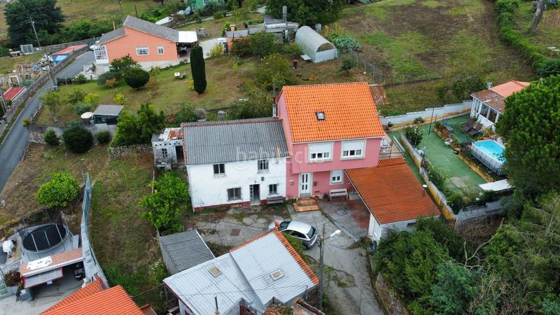 Foto 8d8fb8e8-0767-41fd-85b9-b6a856033cb8. Casa aparellada a Neda