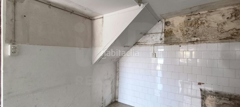 Foto b4657b51-596b-4def-a3e1-a013af8ef817. Casa aparellada a Neda