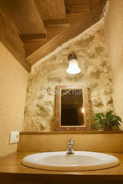 Foto 3983c67d-ae47-4c42-84ca-717446b0f53a. Casa amb calefacció a Turégano