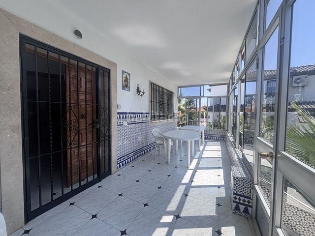 Foto 57c67027-7310-41b8-a348-26c533d602c2. Chalet mit pool in La Antilla