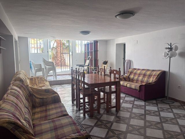 Foto 8fb9f2a4-a6a9-425e-8c0d-881fe62dbebc. Chalet mit pool in La Antilla