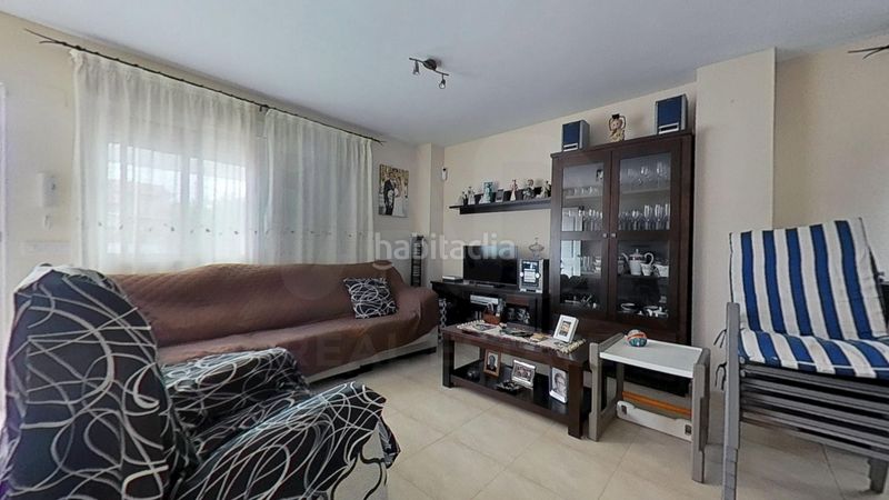 Foto 8eceff69-e61c-4312-bb1d-5035561f5ba6. Casa aparellada amb calefacció aparcament a Costur