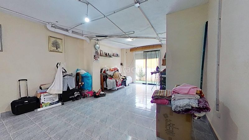 Foto ae7366a1-ae34-4b55-ad2b-fd5978930625. Casa aparellada amb calefacció aparcament a Costur