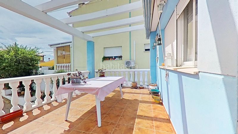Foto c72ca5d1-d385-470d-91f3-eb9df3662ff3. Casa aparellada amb calefacció aparcament a Costur