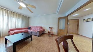 Etagenwohnung in Las Trescientas-San Francisco-Ciudad Vergel